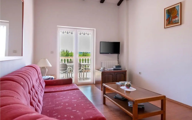 Beautiful Home in Vinez With Wifi and 3 Bedrooms