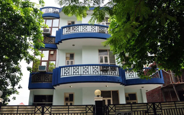 The Blooms Hotel