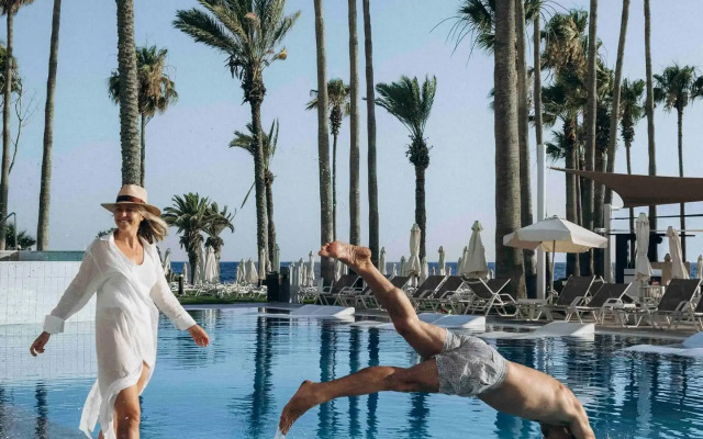 Leonardo Plaza Cypria Maris Beach Hotel & Spa