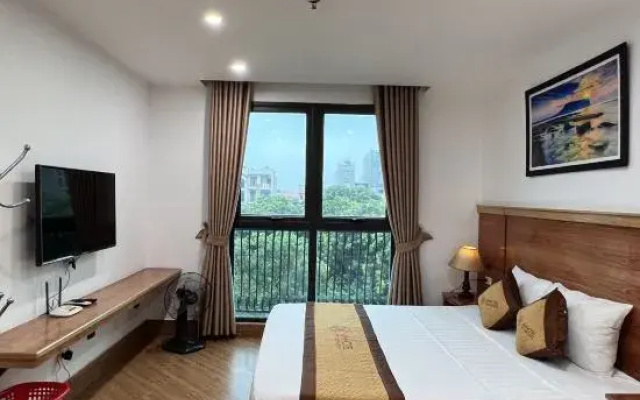 4M2 Hotel
