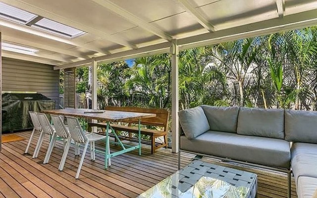 Your Luxury Escape - White Oak