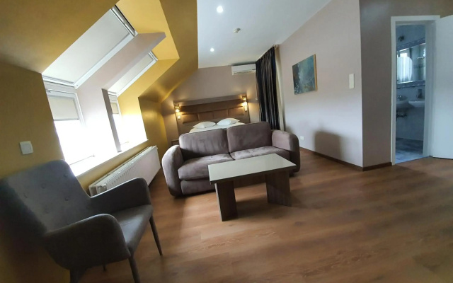 Hotel Midi - Zuid
