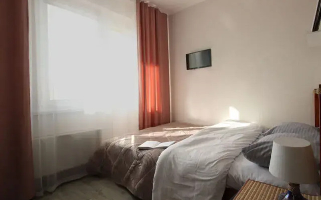 Апартаменты Максимум, пр-т. Дзержинского, д. 240