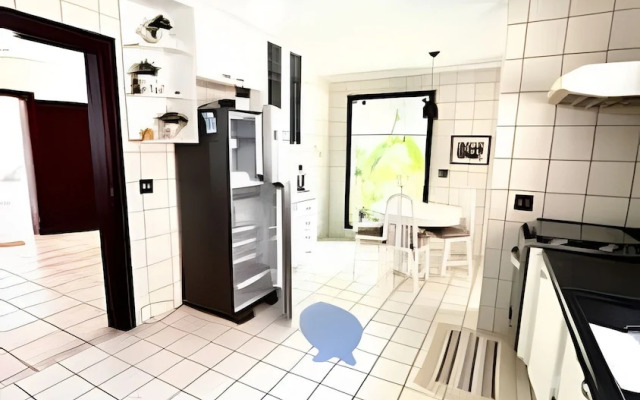 Casa com piscina em Acapulco Guarujá SP3