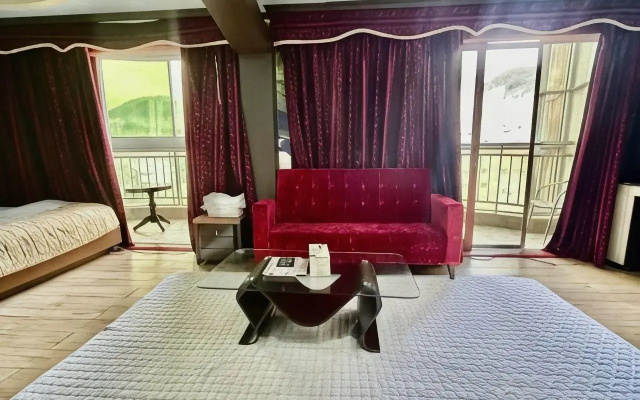 Paragon Motel