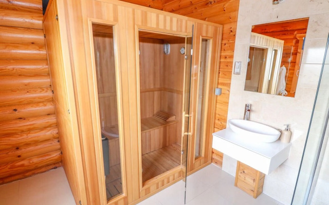 Cedar Lodge