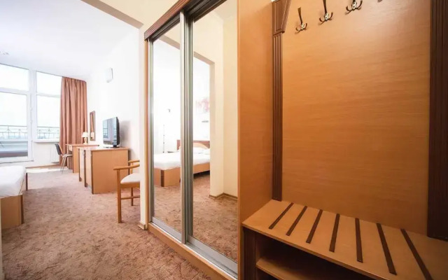 Отель Optima Odesa