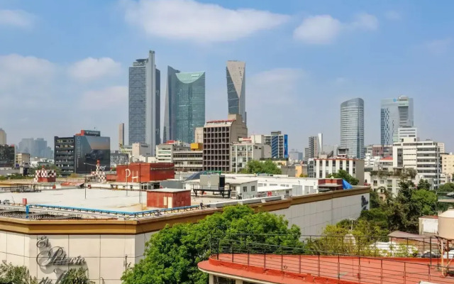 w Prestigious Loft w Elegant Balcony in Colima