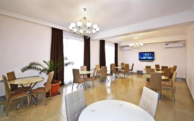 Patriott Hotel