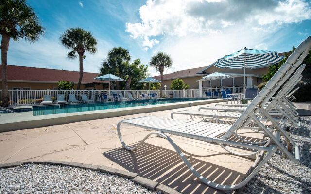 Island Sun Inn & Suites - Venice, Florida Historic Downtown & Beach Getaway