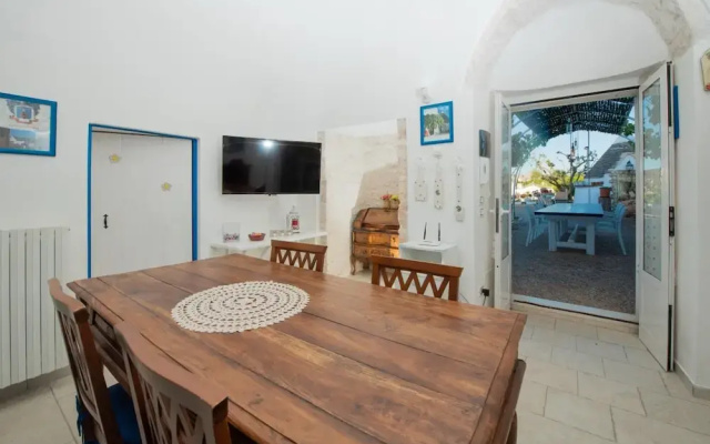 Trullo Nonna Itria Trullo con Esclusiva Piscina e Idromassaggio