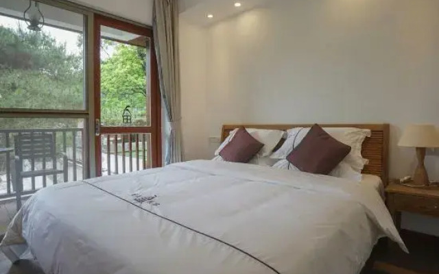 Youju B&B (Qingyuan Taihe Ancient Cave Gulongxia Branch)