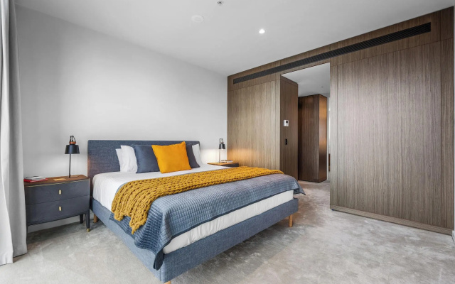 Collins House Apartments by CLLIX – Guest Rooms – Melbourne