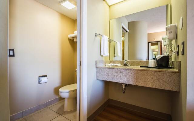 Motel 6 Indianapolis, IN - Airport