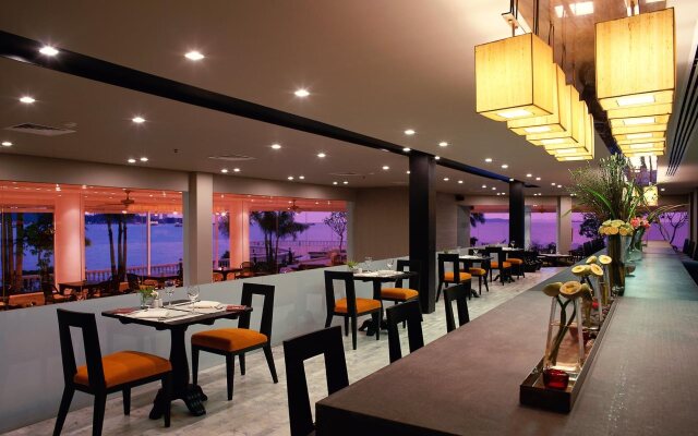 Dusit Thani Pattaya