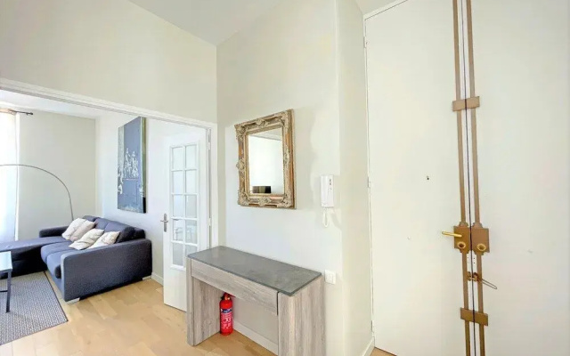 Modern Apartment 20 m from the Sea
