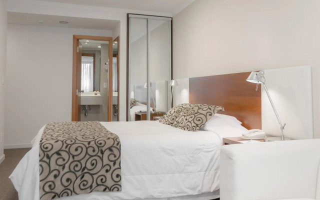 Palm Beach Plaza Hotel