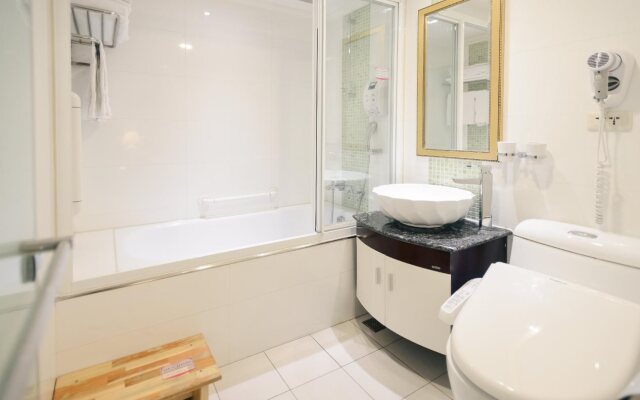 Kiwi Express Hotel MRT Wen Xin (Feng Jia Branch 1)