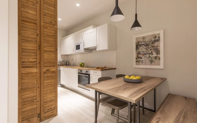 Aspasios Gracia Apartments