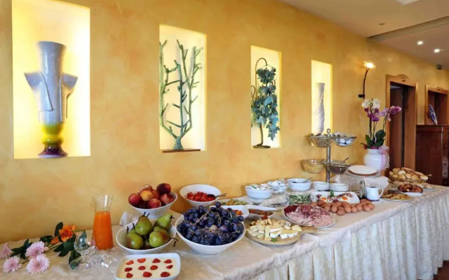 Hotel Costabella