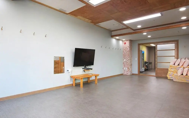 Yeosu Junghyun Pension