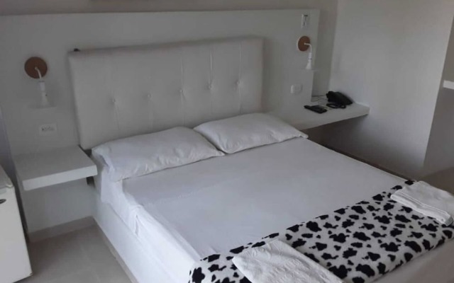 Hotel Tropical Inn