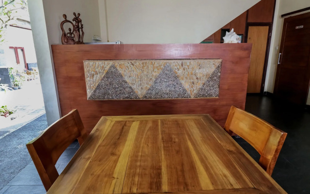 Nida Rooms Dewi Sartika 30 Tuban Kuta at Surya Inn