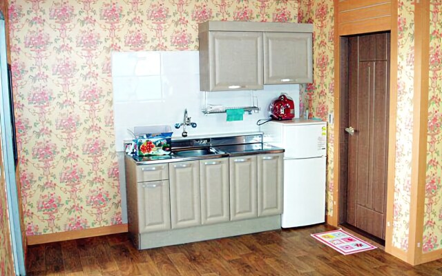 Danyang Banggoksan Gildala Pension