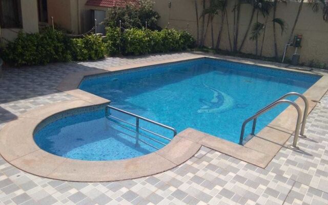 Maxiprime Hotels Panaiyur