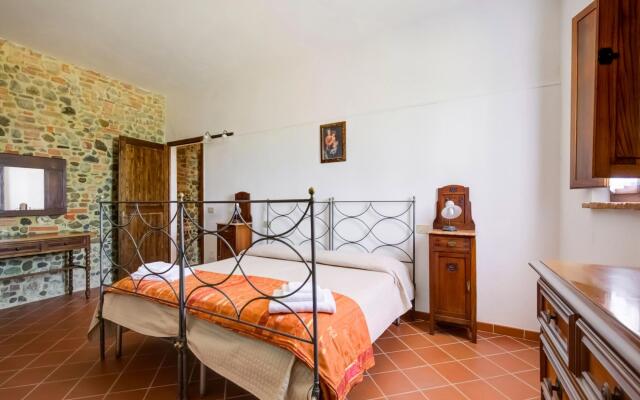 Typical Tuscan farmhouse with swimming pool and A/C