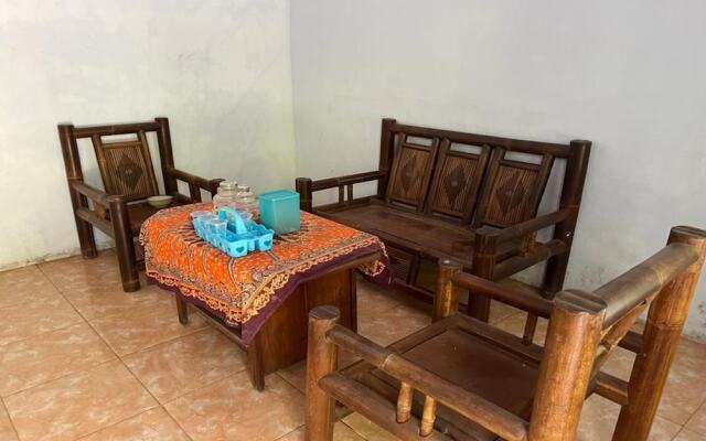 OYO 93784 Kost Bu Eli Syariah