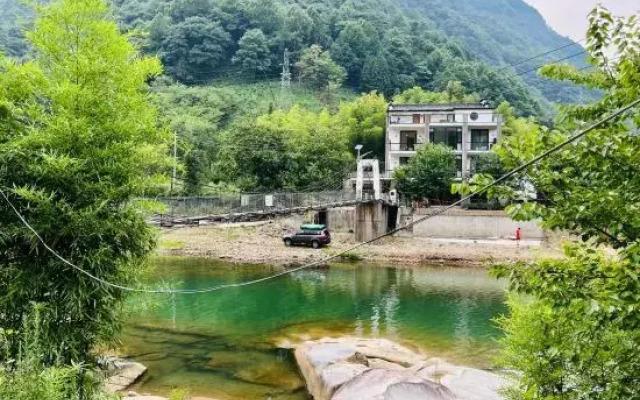 Zhiyou Yijian Guesthouse