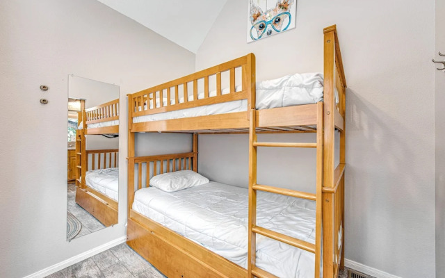 Castle Rock Cabin #178