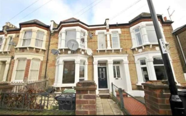 1 Bedroom Flat in Brockley