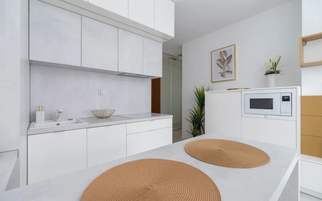 Kraków Rakowicka by Renters Prestige