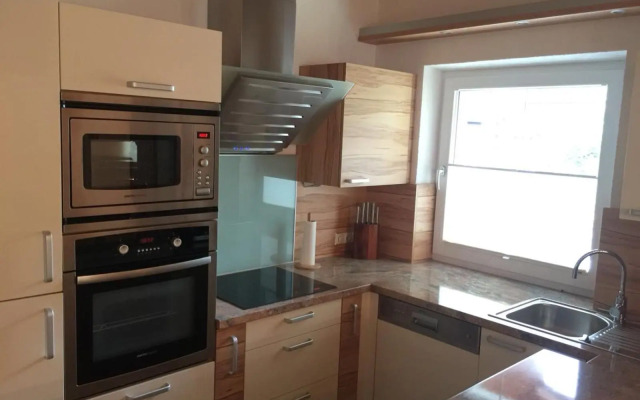 Haus Tschirgantblick