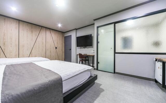 The Sharp Hotel