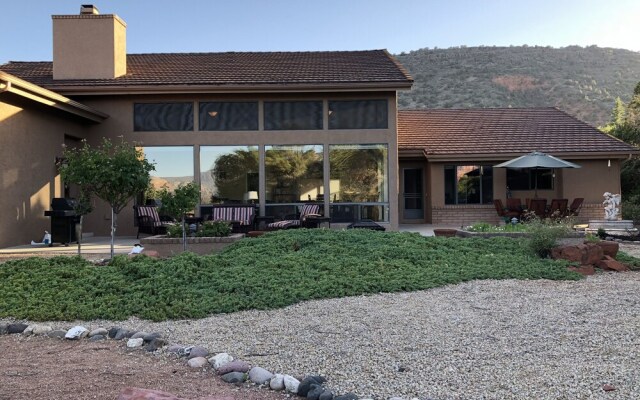 Sedona Show Off - Sleeps 14