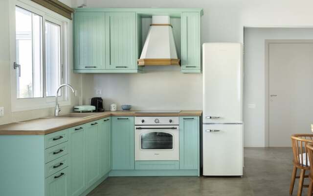 Alsea Seafront Apartments