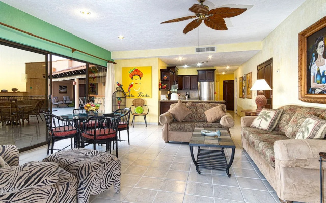 Casa Frida Massive Condo Sleeps up to 12!