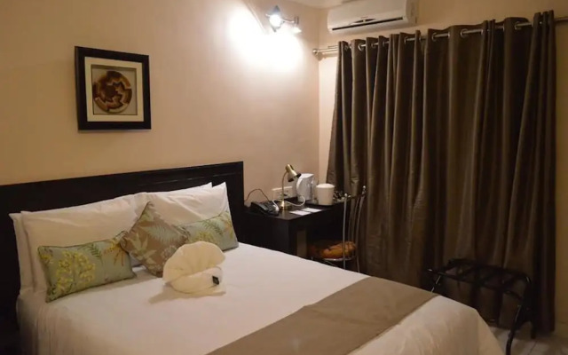 Adansonia Hotel Maun