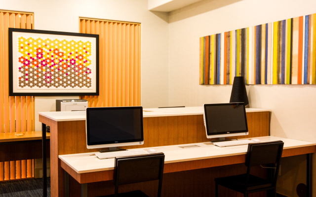 Holiday Inn Express & Suites New Boston by IHG