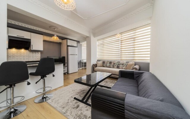 Refreshing Flat Close to Kaleici in Muratpasa