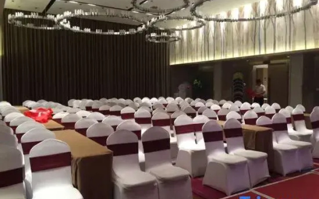 Wu Tong Shu Hotel (Zhengzhou Jingsan Road People's Hospital)