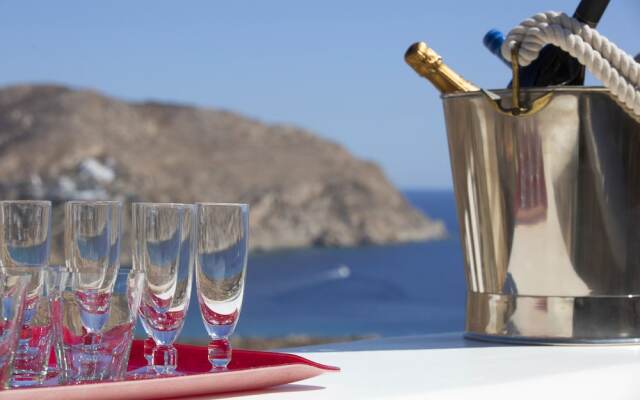 Villa Aerie - Sweeping Sea Views, Eclectic Style by Villarentalsgr
