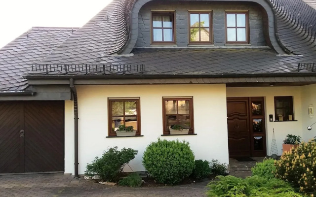 Spacious Apartment in the Vulkaneifel