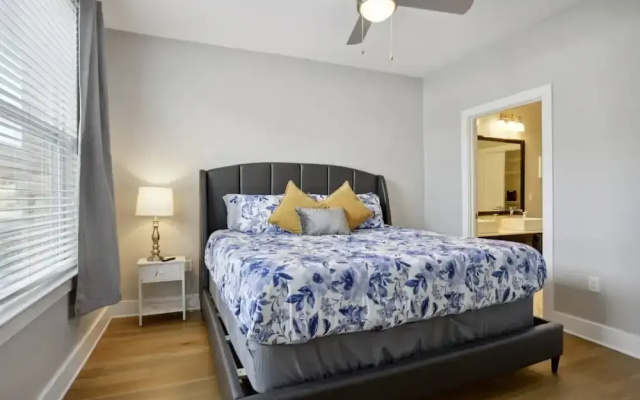 River House Apartments
