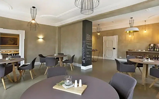 Hotel / Weingut Meintzinger