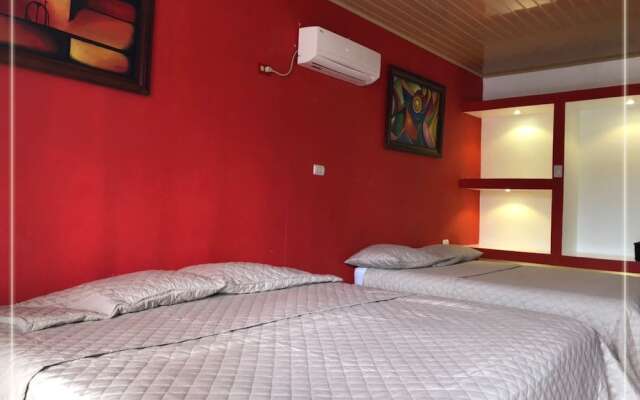 Millenium Hostels - Manuel Antonio