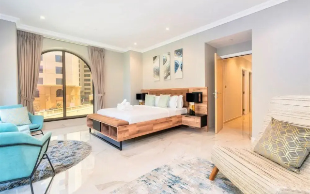 Luxurious 5 Bedroom Duplex with terrace & sea view